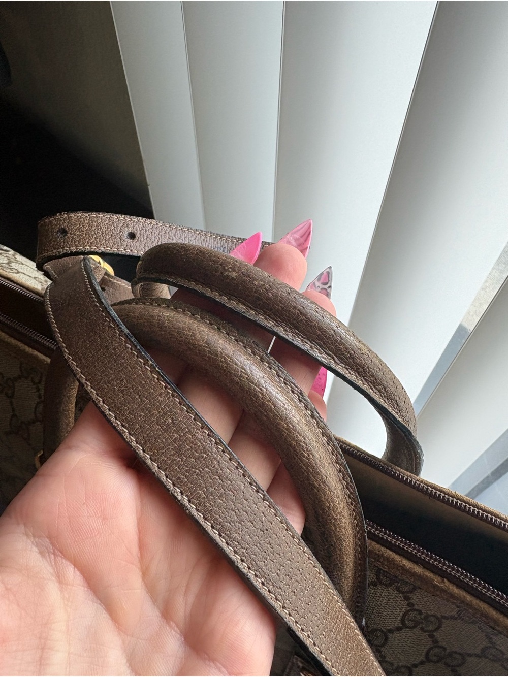 Gucci Business Bag in GG Supreme Canvas - Picture 4 of 16